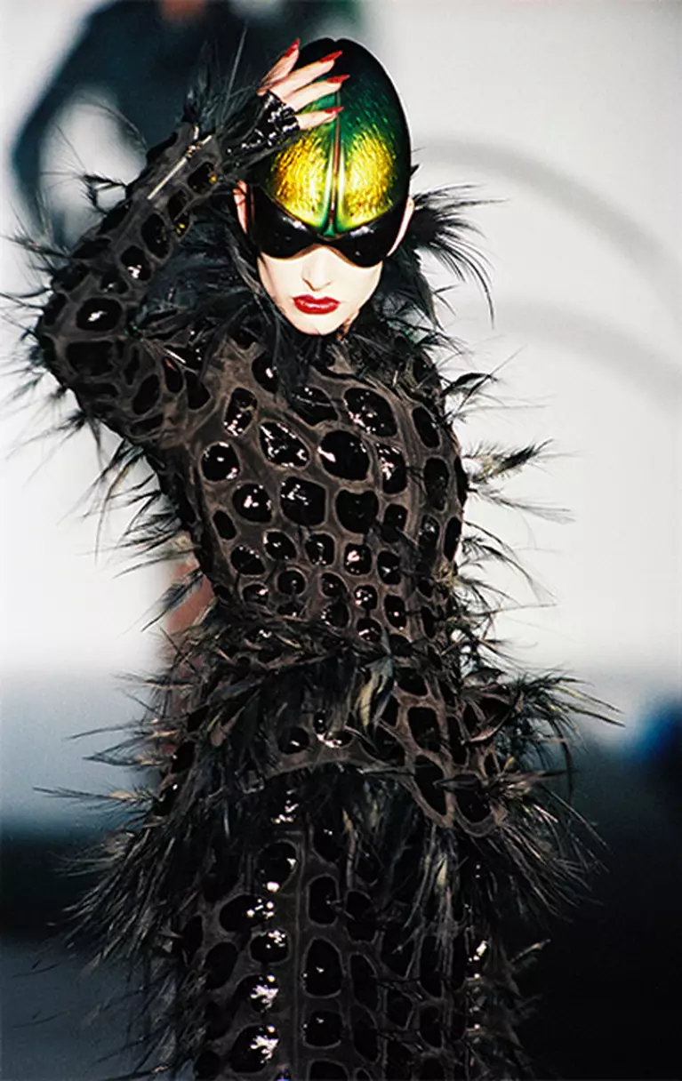 Femme animale