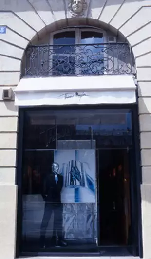 Mugler